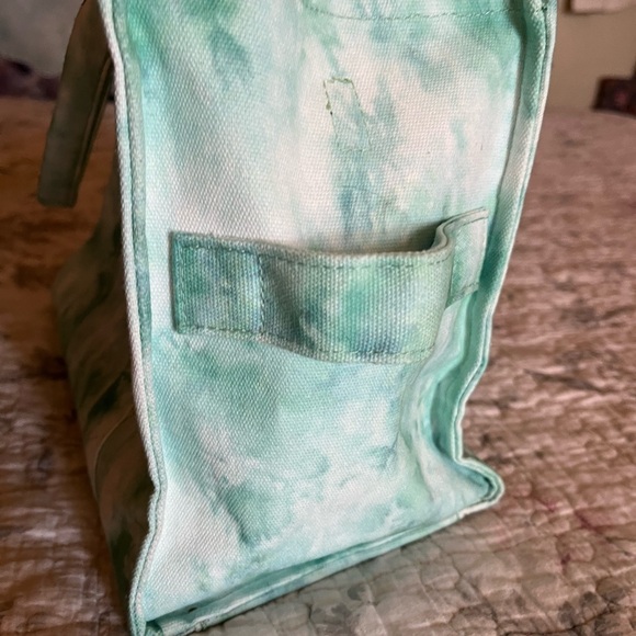 The Tote Bag - Picture 4 of 6